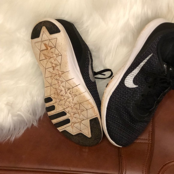 Nike Training Flex TR 7 Black w/ silver detail Size Women’s 7.5 Wide - Picture 3 of 6